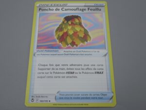 Pokemon Objet Poncho Camouflage Feuillu - 160/195 Losange - 2022