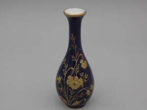 Vase soliflore en porcelaine de Limoge - Michelaud Frères