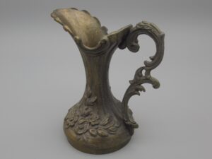 Haut d'une Aiguière en laiton 13 cm