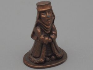 Ville médiévale - Femme et maison double toit - Kinder K98-101