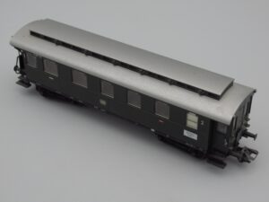 Wagon voiture DB 35 985 Ffm mixte - Märklin