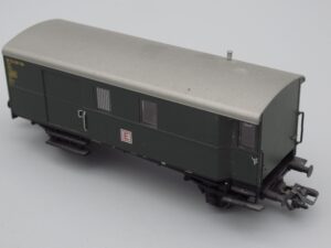 Wagon Fourgon DB 124 881 Nür - Märklin