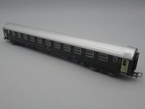 Wagon Voiture SBB CFF 51 85 21-70 009-7 2e classe- Jouef