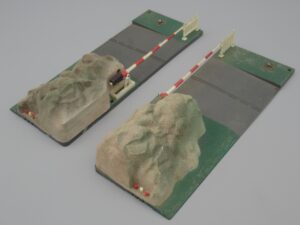 Passage à niveau électrique - Jouef 676