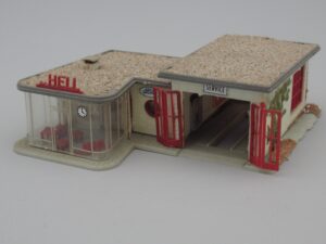 Garage avec salon d'accueil - Faller B-217