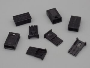 4 connecteur à 3 pôles. Roco 10603