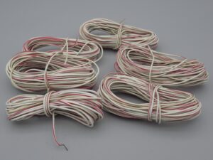 6 bobines de fils électrique rigide 0.20 mm2 - Blanc / rouge