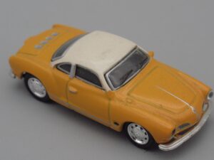 Voiture Volkswagen Karmann GHIA orange - Schuco