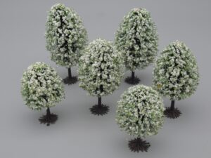 6 arbres boules blancs sur pied hauteur 7-11 cm