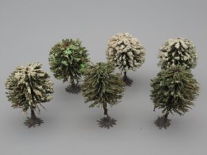 6 arbres boules sur pied hauteur 6 cm