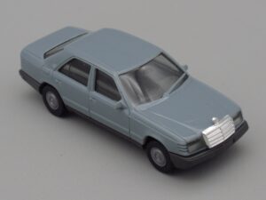 Voiture Mercedes-Benz 300E bleu gris - Herpa