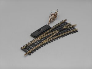 Rail aiguillage élec. à droite 15.4 cm R=385 mailchort - Jouef