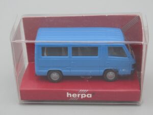 Camion Mercedes-Benz 100 D Bus - Herpa 041621