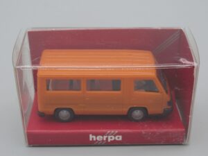 Camionnette Mercedes-Benz 100 Kombi - Herpa 4088