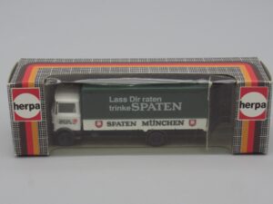 Camion bâché Mercedes-Benz Spaten München - Herpa