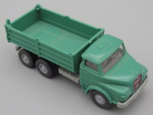 Camion plateau MAN diesel vert - Wiking