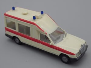 Voiture Mercedez-Benz Miesen Bonna 124 ambulance - Herpa