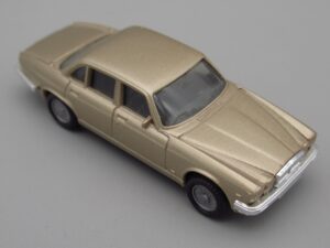 Voiture Jaguar XJ 6 / 12 - Herpa