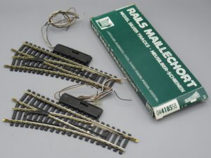 Etui 2 rails aiguillages élec gauche R=385 mailchort. Jouef 4185