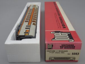 Wagon voiture banlieue 2 niveaux mixte 1e/2e - Jouef 5083