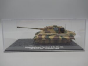 Chars de combat 07 - Pz.Kpfw Tiger Ausf. B 1944 - Altaya