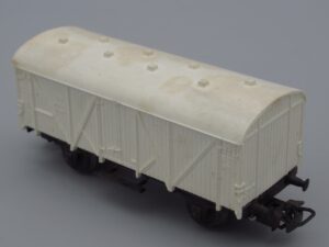 Wagon couvert DB 327 154 Tko 02 - Märklin