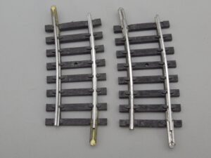 2 rails courbes R=445 7.5° - Jouef