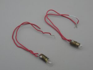 2 lampes douilles ampoule E5 pour trains ou décor - Jouef 955