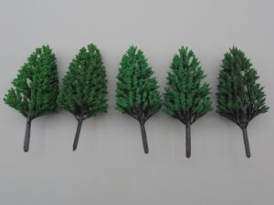 5 arbres coniques vert 9.5 cm