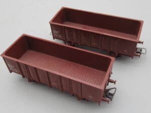 2 wagons tombereaux 01 RIV EUROP 87 SNCF marron brillant