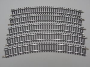 5 rails courbes R=18 30° - Made in Yugoslavia