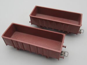 2 wagons tombereaux marrons sans marquage
