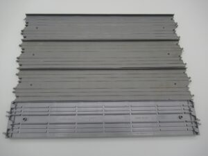 4 pistes droites 38 cm (15 pouces) avec défauts - TCR