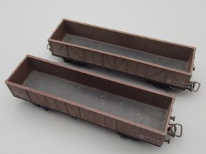 2 wagons tombereaux SNCF Tyw 799480 marron - Jouef
