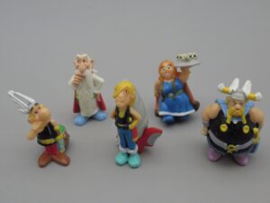 Astérix et les Vikings - 3 gaulois et 2 Vikings - Kinder 2S252