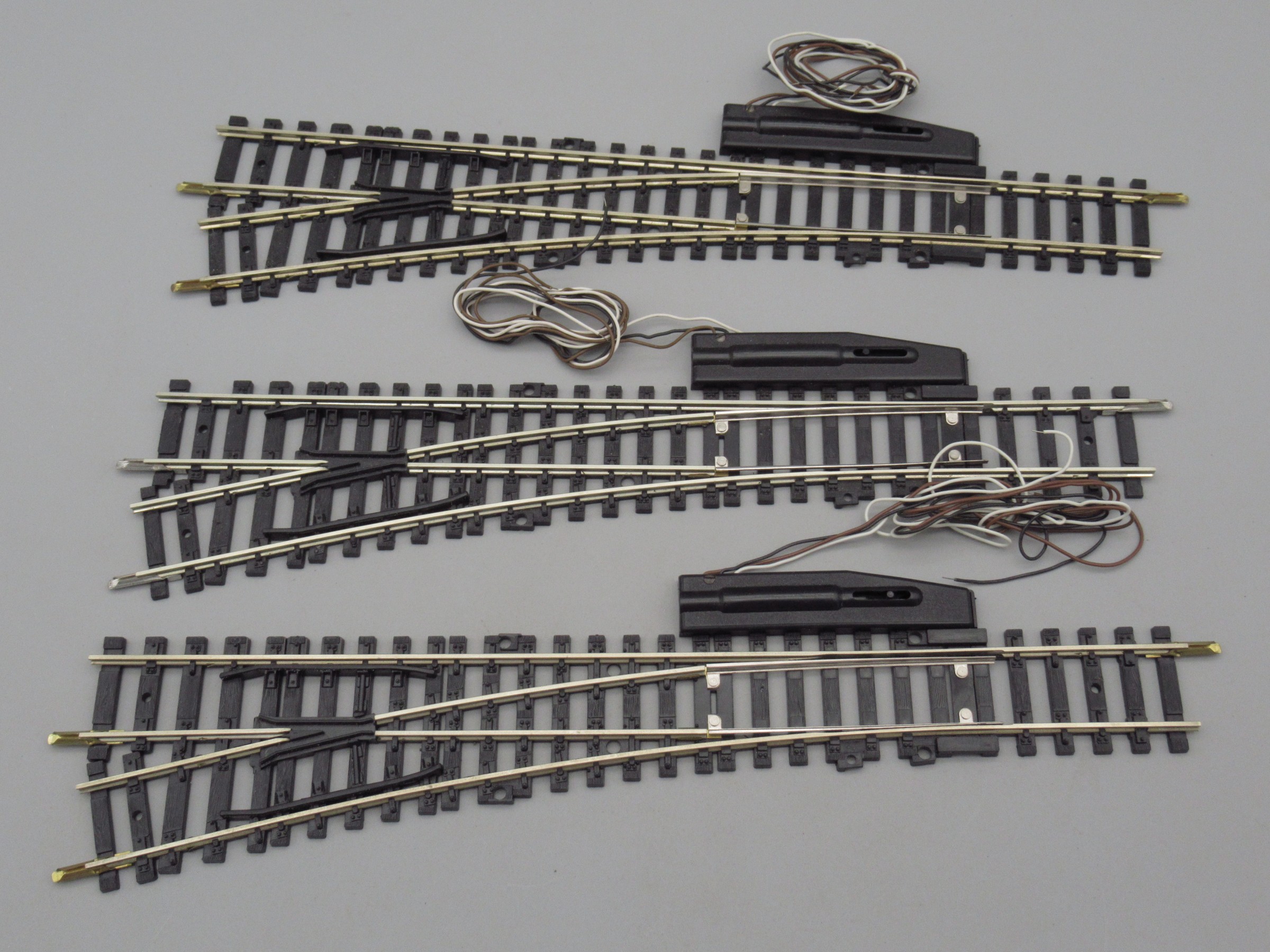 3 rails aiguillages élec. gauche 24.7 cm mailchort - Jouef 4187