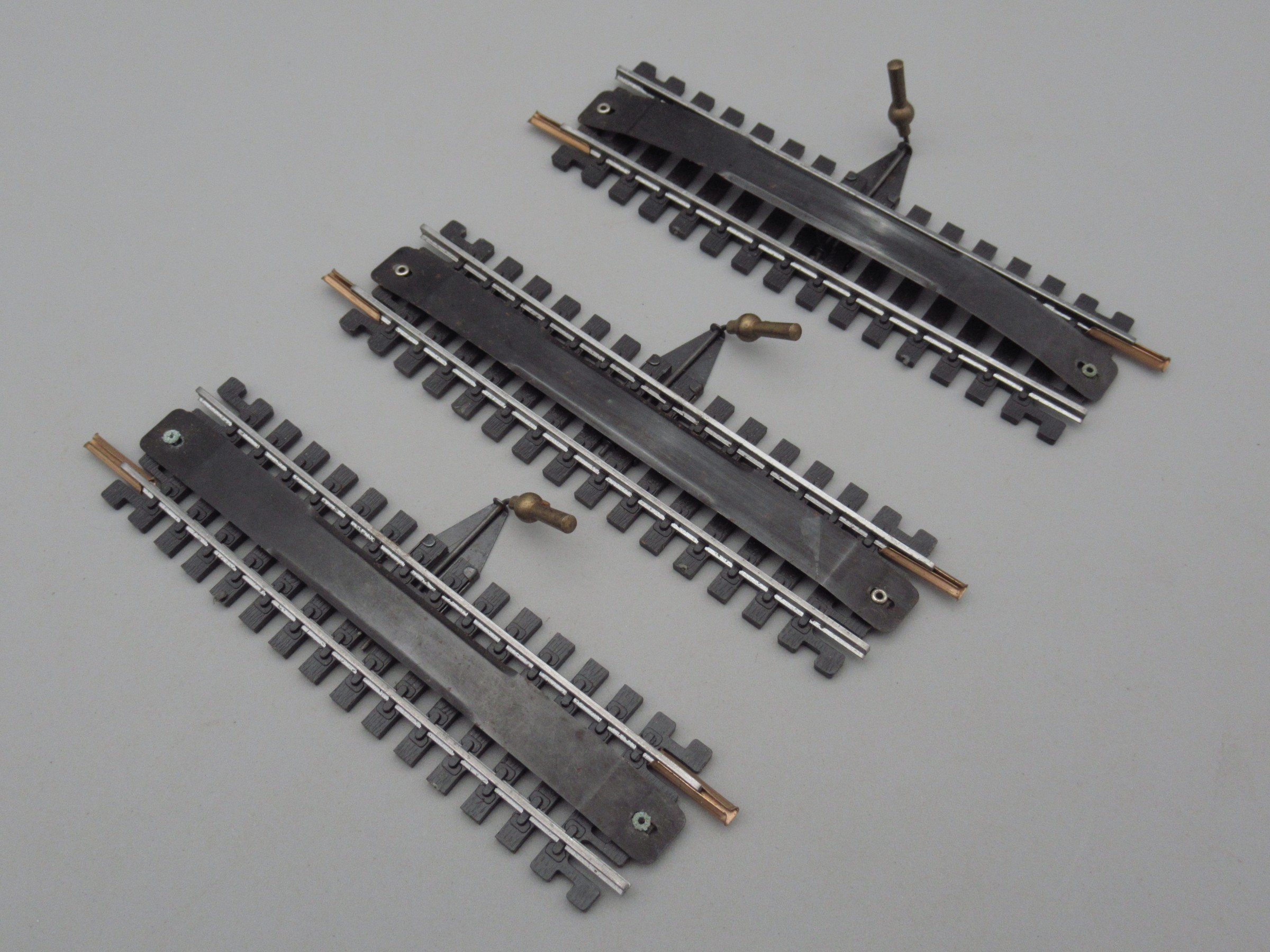 3 rails droits 10.9 cm de dételage de wagon - Lima