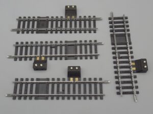 4 rails droits 12.45 cm 1 coupure avec prises - Jouef