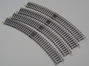 4 rails courbes R=325 45° d'alimentation - Jouef