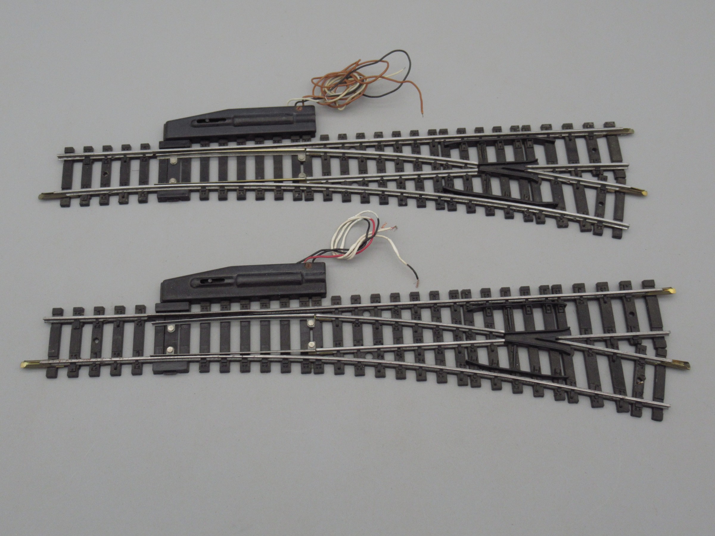 2 rails aiguillages électriques à droite 24.7 cm - Jouef 4186