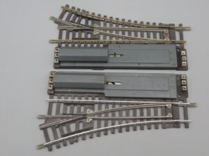 2 rails aiguillages électriques 14.5 cm gris - HOrnby