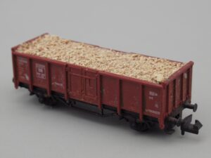 Wagon tombereau Europ DB 884 262 avec graviers - Fleischmann