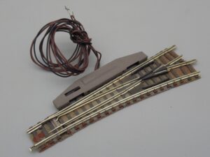 Rail aiguillage à droite électrique N 111 mm - Fleischmann 9139R