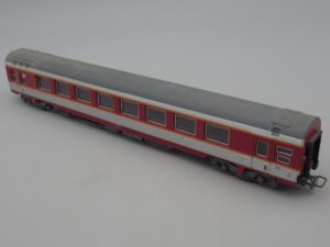 Wagon grand confort 61 87 18_99035_0 - Jouef