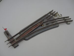 Système 3 rails - Aiguillage droite 33.7cm R=580 36° câblé - JEP