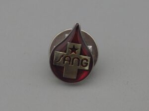 Pin's Don du sang avec étoile